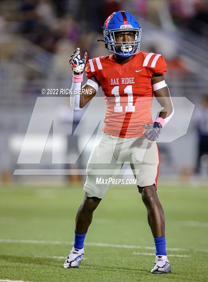 Thumbnail 1 in Oak Ridge vs College Park photogallery.