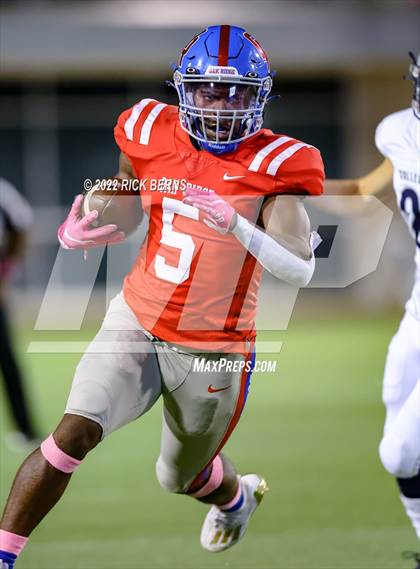 Thumbnail 1 in Oak Ridge vs College Park photogallery.