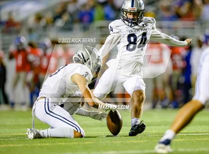 Thumbnail 2 in Oak Ridge vs College Park photogallery.