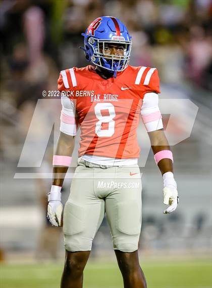 Thumbnail 1 in Oak Ridge vs College Park photogallery.