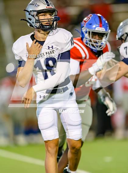 Thumbnail 2 in Oak Ridge vs College Park photogallery.