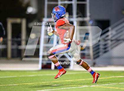 Thumbnail 1 in Oak Ridge vs College Park photogallery.