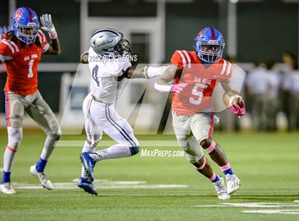 Thumbnail 3 in Oak Ridge vs College Park photogallery.