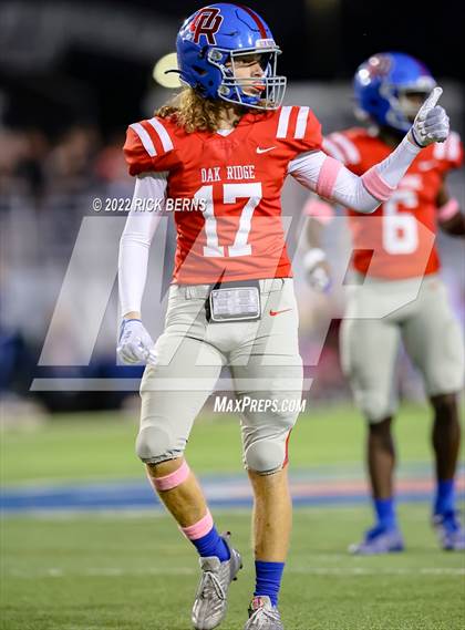 Thumbnail 2 in Oak Ridge vs College Park photogallery.