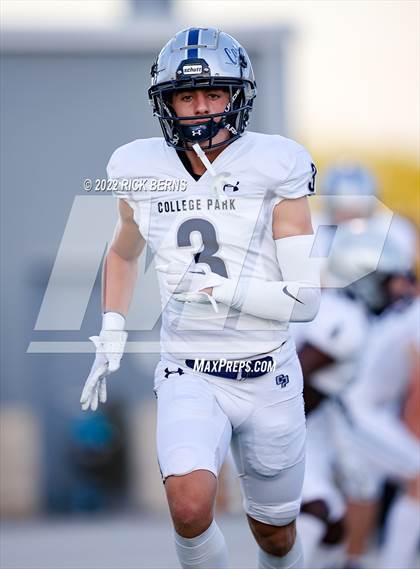 Thumbnail 3 in Oak Ridge vs College Park photogallery.