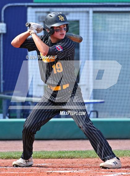 Thumbnail 3 in RHAM vs Hand (CIAC Class L semifinal) photogallery.