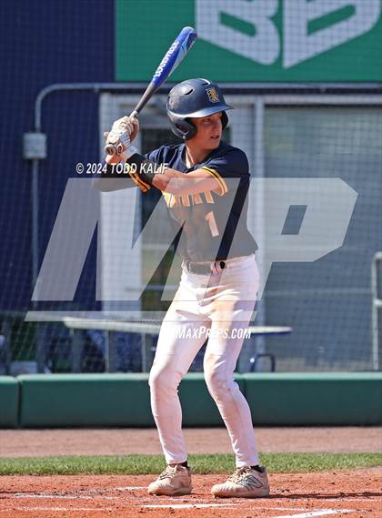 Thumbnail 2 in RHAM vs Hand (CIAC Class L semifinal) photogallery.