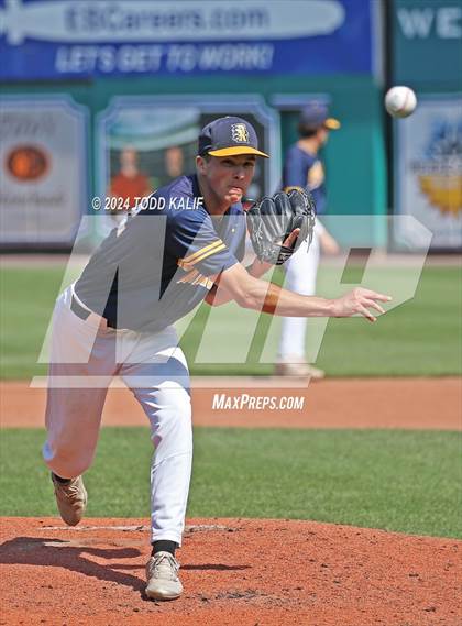 Thumbnail 1 in RHAM vs Hand (CIAC Class L semifinal) photogallery.