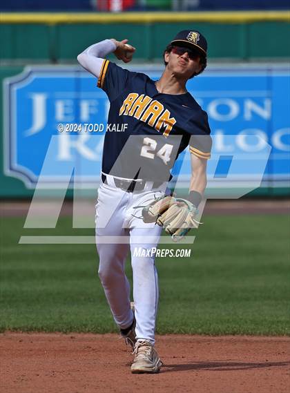 Thumbnail 3 in RHAM vs Hand (CIAC Class L semifinal) photogallery.