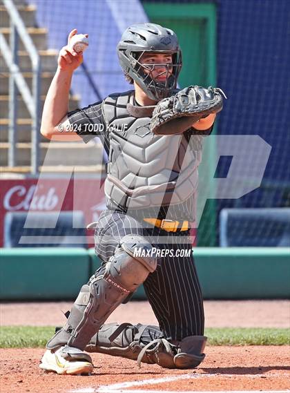 Thumbnail 1 in RHAM vs Hand (CIAC Class L semifinal) photogallery.