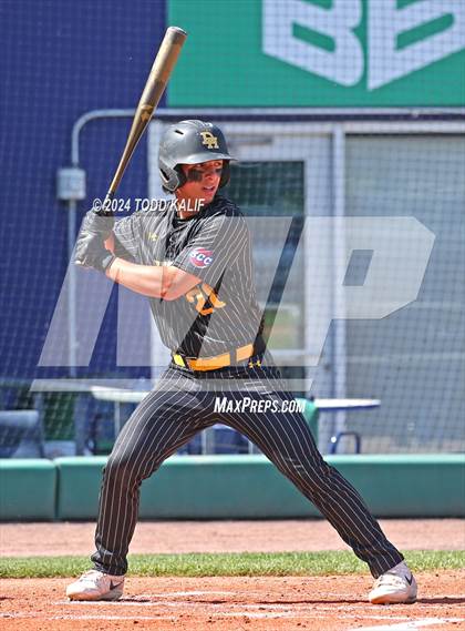Thumbnail 1 in RHAM vs Hand (CIAC Class L semifinal) photogallery.