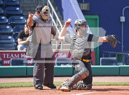 Thumbnail 2 in RHAM vs Hand (CIAC Class L semifinal) photogallery.