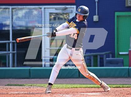Thumbnail 3 in RHAM vs Hand (CIAC Class L semifinal) photogallery.