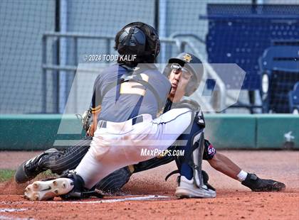 Thumbnail 1 in RHAM vs Hand (CIAC Class L semifinal) photogallery.