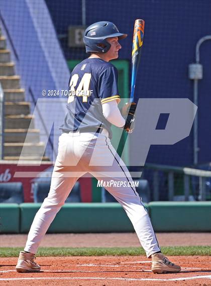 Thumbnail 3 in RHAM vs Hand (CIAC Class L semifinal) photogallery.