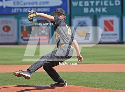 Thumbnail 1 in RHAM vs Hand (CIAC Class L semifinal) photogallery.