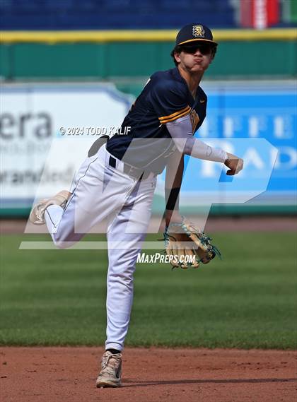 Thumbnail 2 in RHAM vs Hand (CIAC Class L semifinal) photogallery.
