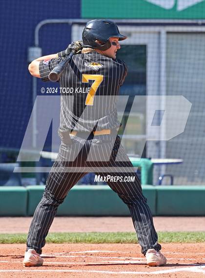 Thumbnail 3 in RHAM vs Hand (CIAC Class L semifinal) photogallery.