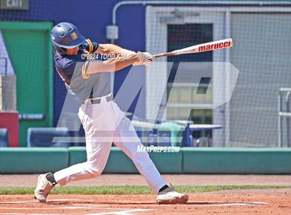 Thumbnail 3 in RHAM vs Hand (CIAC Class L semifinal) photogallery.