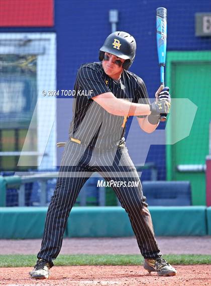 Thumbnail 1 in RHAM vs Hand (CIAC Class L semifinal) photogallery.