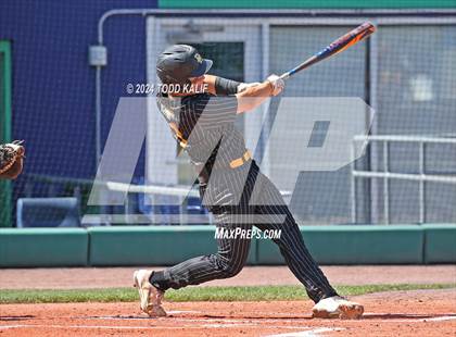 Thumbnail 1 in RHAM vs Hand (CIAC Class L semifinal) photogallery.