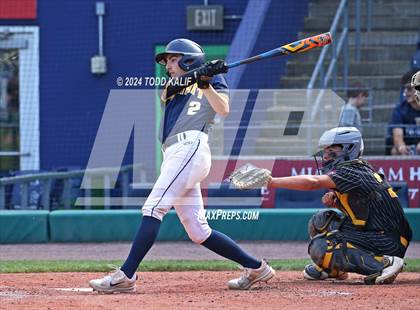 Thumbnail 3 in RHAM vs Hand (CIAC Class L semifinal) photogallery.