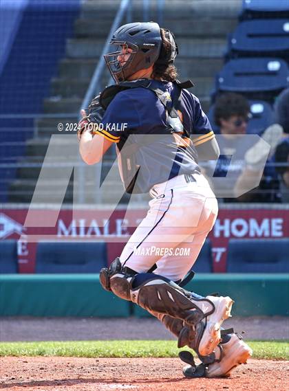 Thumbnail 1 in RHAM vs Hand (CIAC Class L semifinal) photogallery.