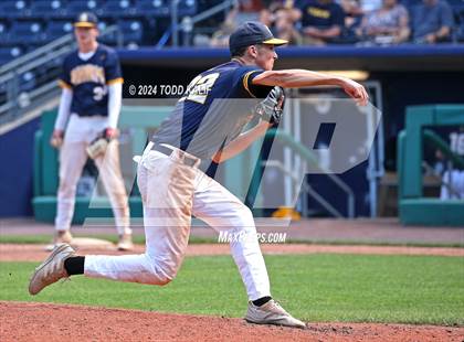 Thumbnail 3 in RHAM vs Hand (CIAC Class L semifinal) photogallery.