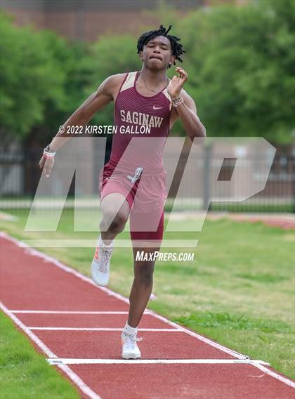 Thumbnail 3 in UIL 5A District 7 & 8 Area Finals (Field Events) photogallery.