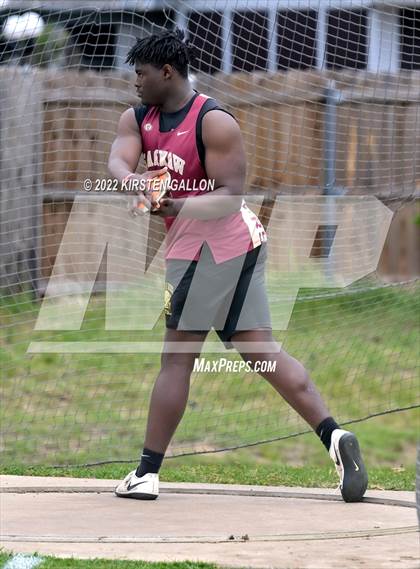 Thumbnail 3 in UIL 5A District 7 & 8 Area Finals (Field Events) photogallery.