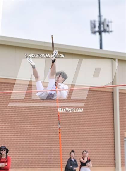 Thumbnail 1 in UIL 5A District 7 & 8 Area Finals (Field Events) photogallery.
