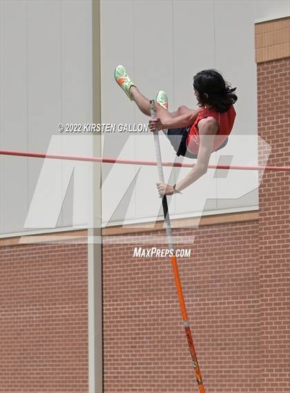 Thumbnail 1 in UIL 5A District 7 & 8 Area Finals (Field Events) photogallery.