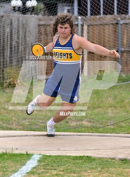 Thumbnail 1 in UIL 5A District 7 & 8 Area Finals (Field Events) photogallery.