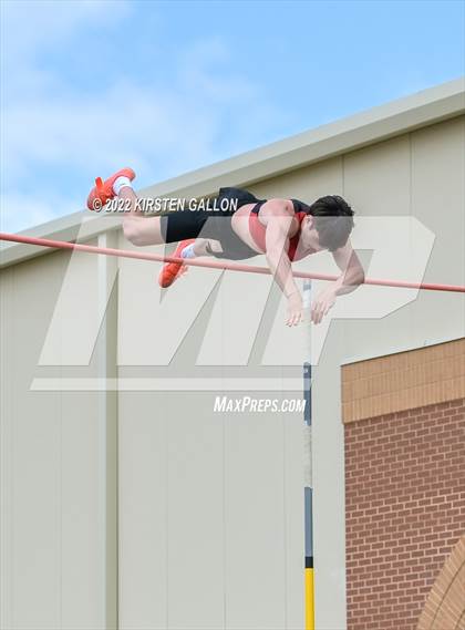 Thumbnail 2 in UIL 5A District 7 & 8 Area Finals (Field Events) photogallery.
