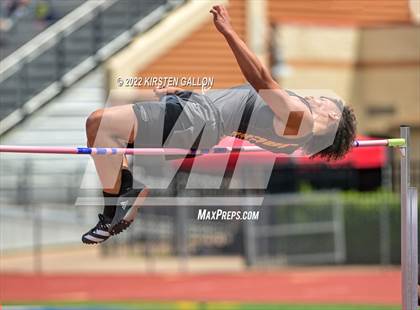 Thumbnail 1 in UIL 5A District 7 & 8 Area Finals (Field Events) photogallery.