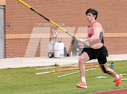 Thumbnail 1 in UIL 5A District 7 & 8 Area Finals (Field Events) photogallery.