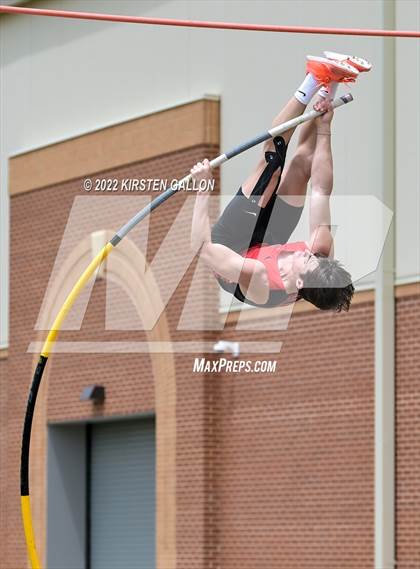 Thumbnail 1 in UIL 5A District 7 & 8 Area Finals (Field Events) photogallery.