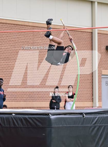 Thumbnail 2 in UIL 5A District 7 & 8 Area Finals (Field Events) photogallery.