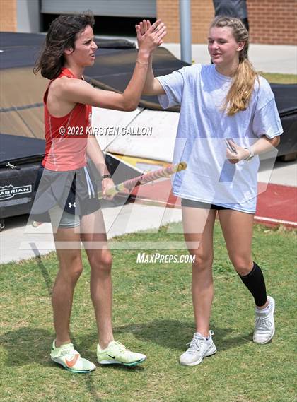 Thumbnail 3 in UIL 5A District 7 & 8 Area Finals (Field Events) photogallery.