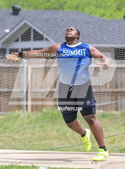 Thumbnail 3 in UIL 5A District 7 & 8 Area Finals (Field Events) photogallery.