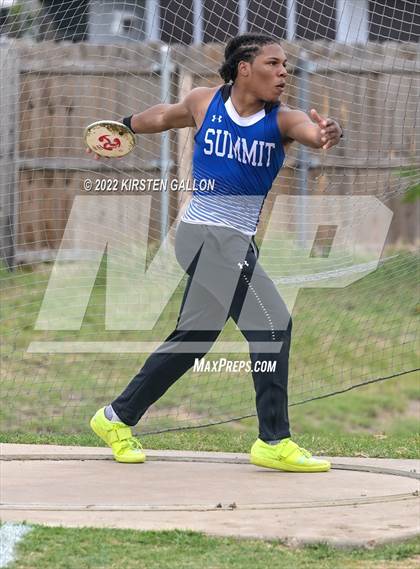 Thumbnail 2 in UIL 5A District 7 & 8 Area Finals (Field Events) photogallery.