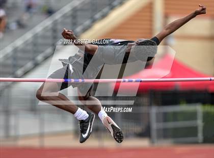 Thumbnail 2 in UIL 5A District 7 & 8 Area Finals (Field Events) photogallery.