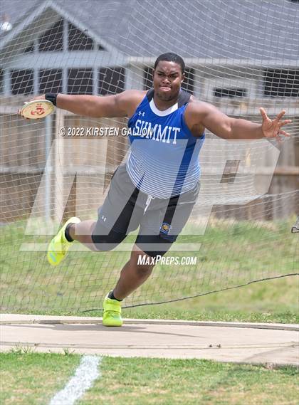Thumbnail 2 in UIL 5A District 7 & 8 Area Finals (Field Events) photogallery.