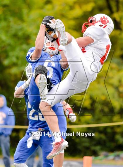Thumbnail 3 in Covington Catholic vs. Beechwood photogallery.