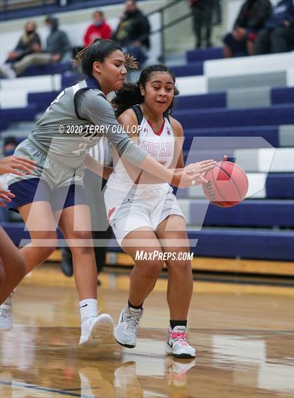 Thumbnail 1 in Hunter vs. East (Charger Winter Classic) photogallery.