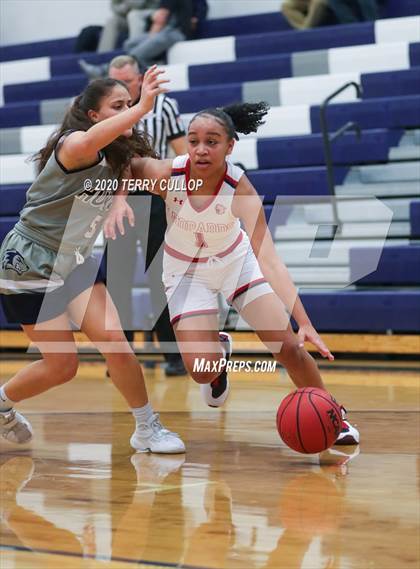Thumbnail 2 in Hunter vs. East (Charger Winter Classic) photogallery.