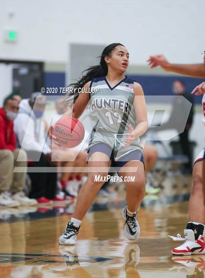 Thumbnail 1 in Hunter vs. East (Charger Winter Classic) photogallery.