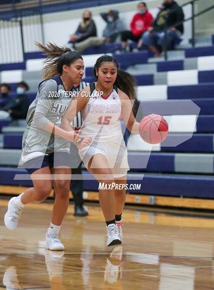 Thumbnail 2 in Hunter vs. East (Charger Winter Classic) photogallery.