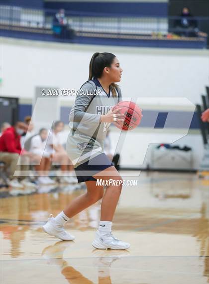 Thumbnail 2 in Hunter vs. East (Charger Winter Classic) photogallery.
