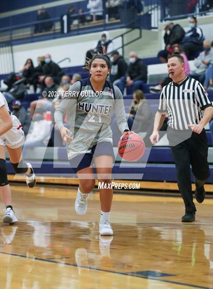Thumbnail 2 in Hunter vs. East (Charger Winter Classic) photogallery.